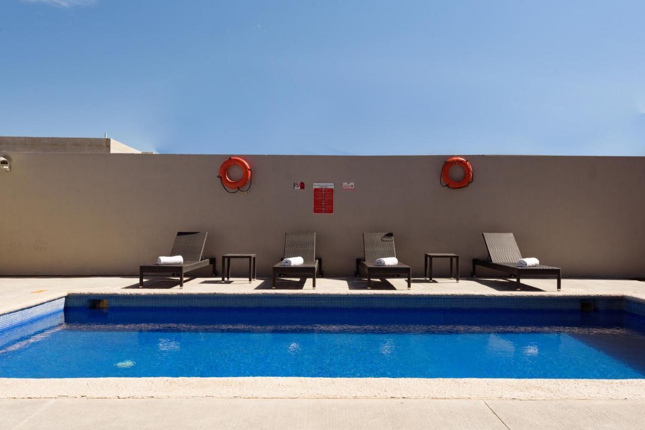 Extended Suites Queretaro Juriquilla จูลิกา ภายนอก รูปภาพ