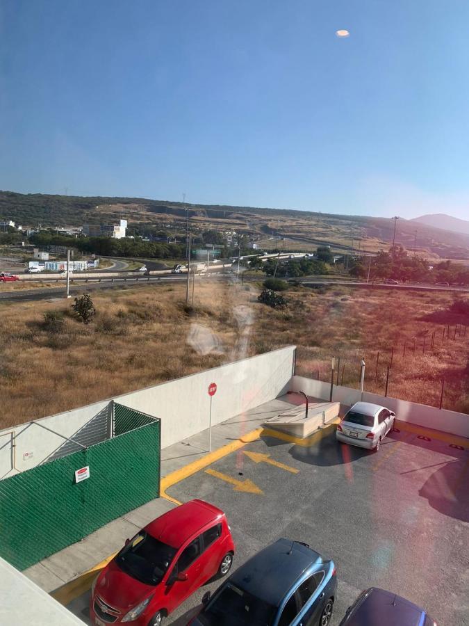 Extended Suites Queretaro Juriquilla จูลิกา ภายนอก รูปภาพ