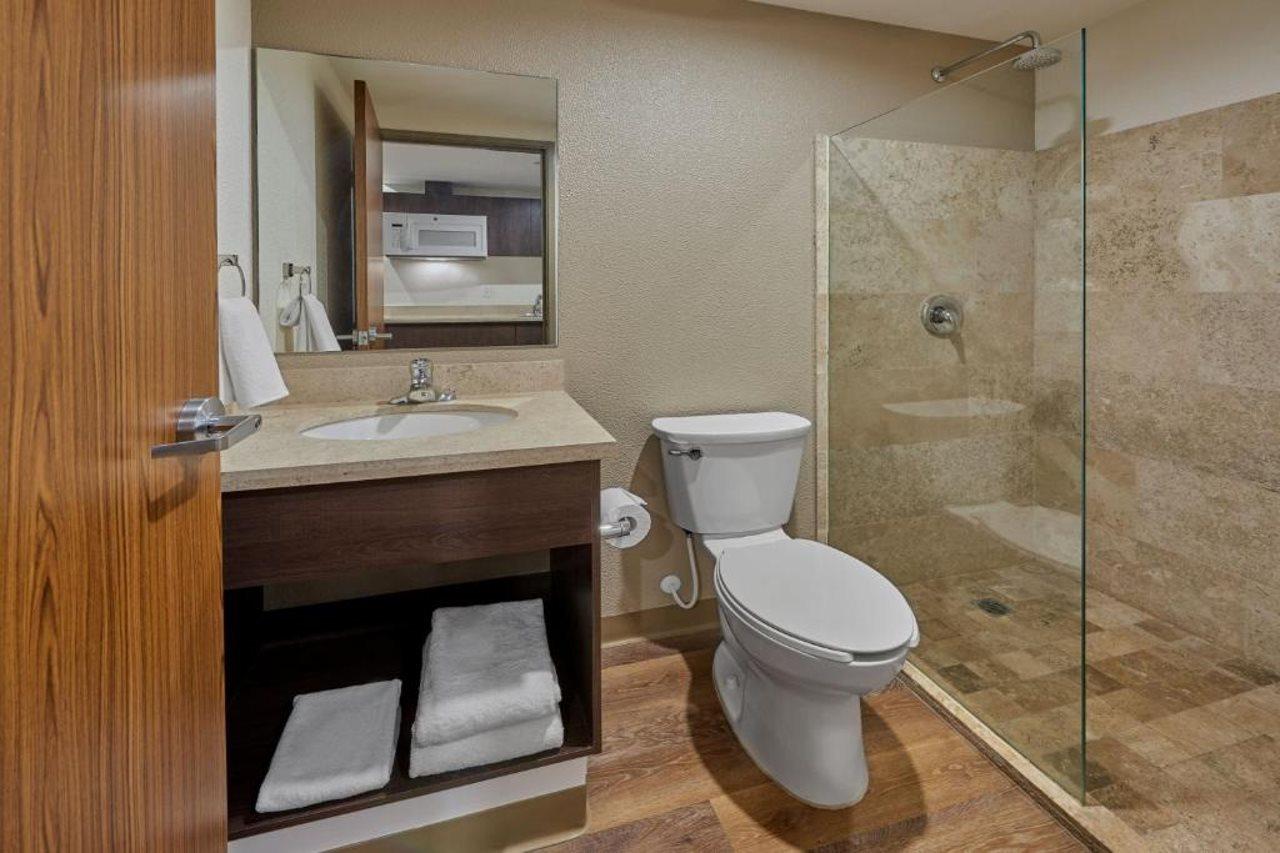 Extended Suites Queretaro Juriquilla จูลิกา ภายนอก รูปภาพ